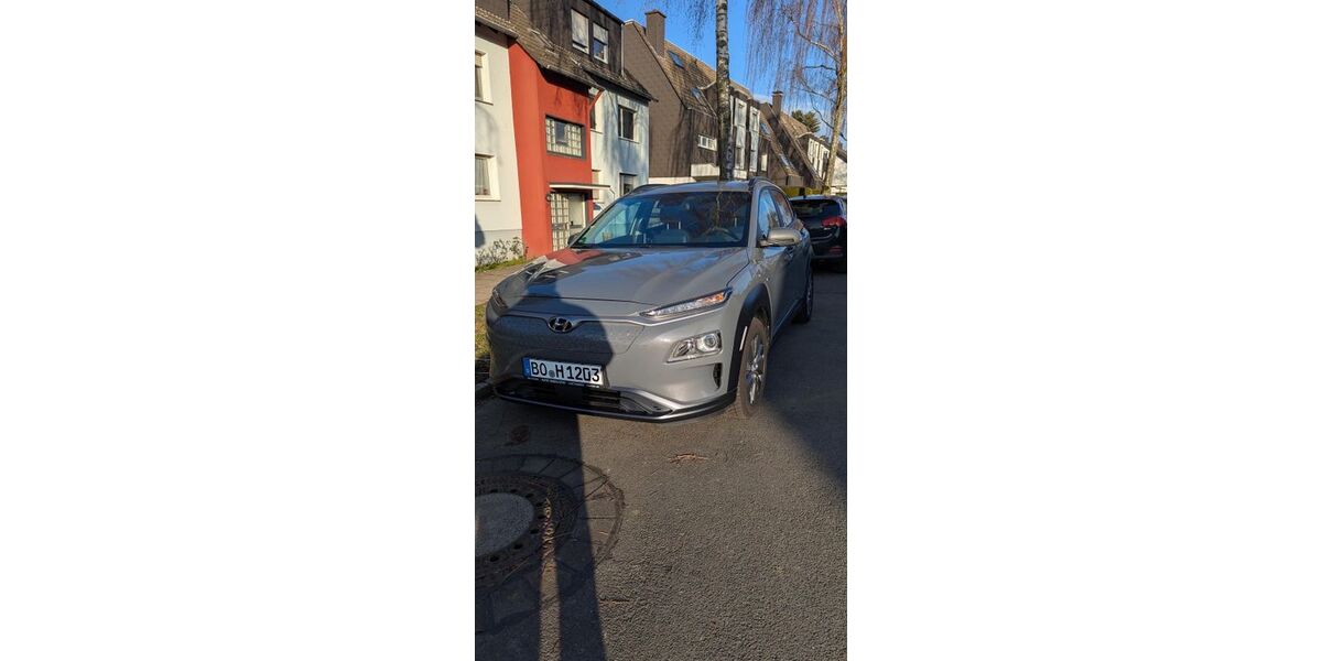 Hyundai KONA Elektro 24.000 km 17.450 &euro; Bochum 44803