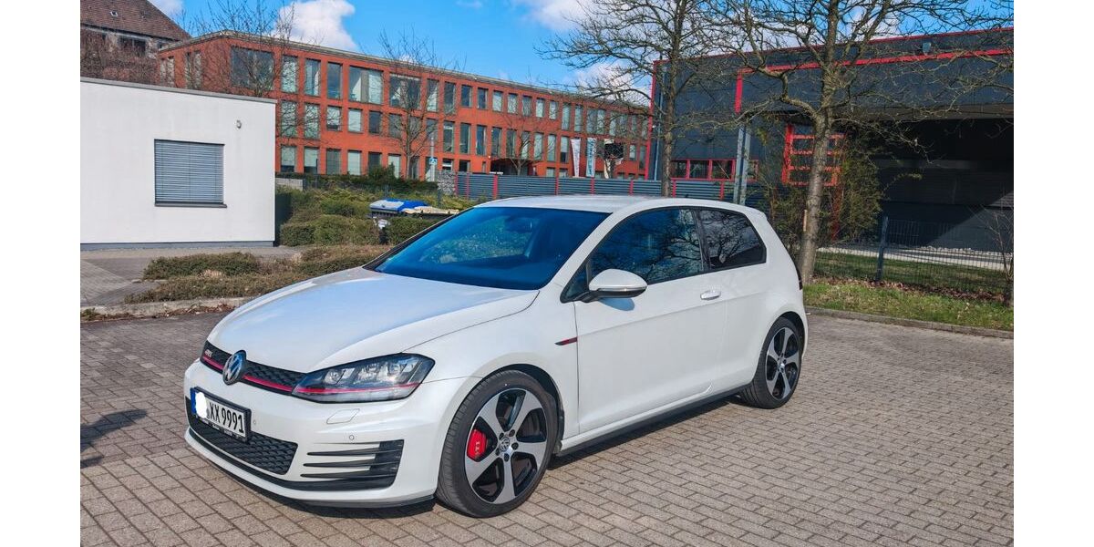 VW Golf 160.000 km 15.000 &euro; Bochum 44805