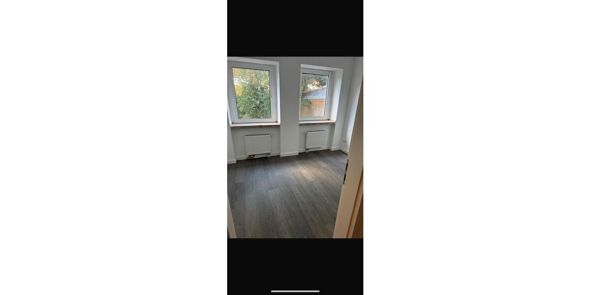 Erdgeschoßwohnung Solingen Wald - 2 Zimmer, 34 m&sup2;, 450&euro; | Angebot:26609182