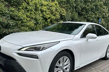 Toyota Mirai 141.000 km 8.990 &euro; Wuppertal 42281