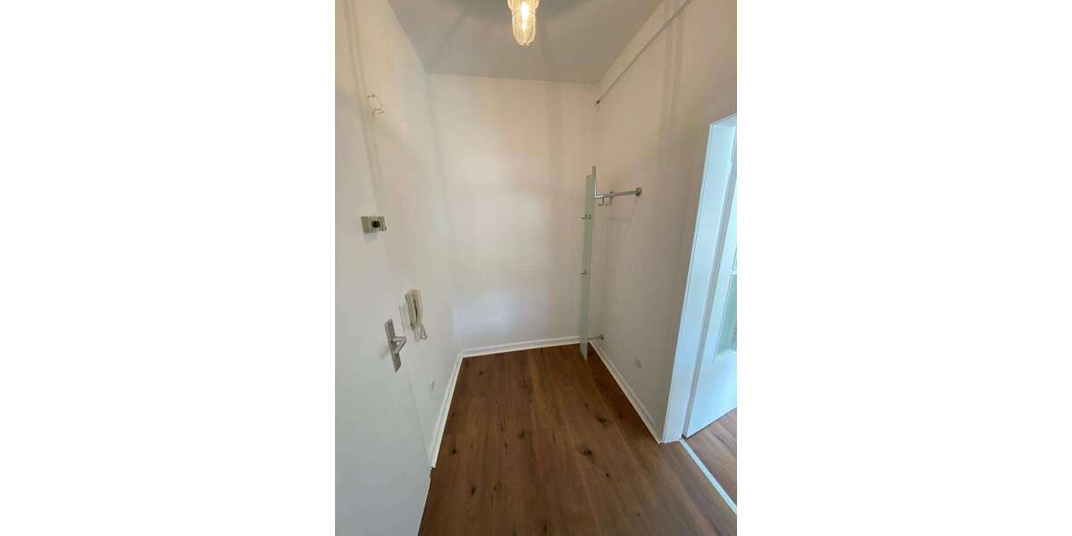 D-Zoo, möbl. 2 Zi. ETW, ruhig und Zentral in Einkaufsstraße , ca. 40qm Wfl., 8qm Keller - Etagenwohnung Düsseldorf Stadtbezirk 2 | Angebot:26844882