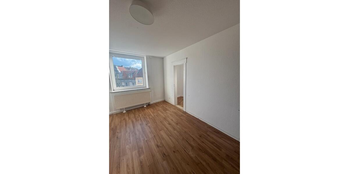 Etagenwohnung Düsseldorf Derendorf - 2 Zimmer, 85 m&sup2;, 650&euro; | Angebot:25963709