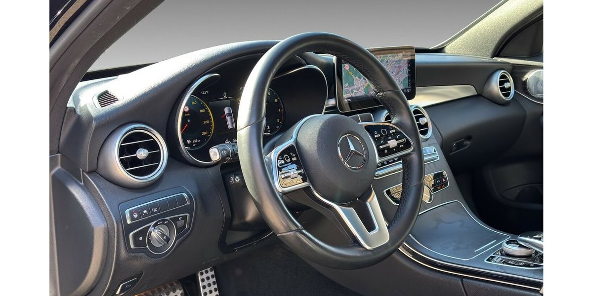 Mercedes-Benz C 400 T 4M AMG Pano Burm StdHz. HuD AHK Leder 138.921 km 25.500 &euro; Wuppertal 42327