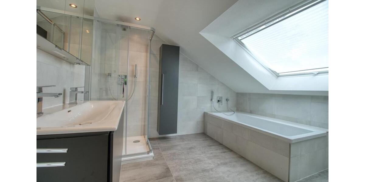 Erdgeschoßwohnung Wetter (Ruhr) - 5 Zimmer, 140 m&sup2;, 2.125&euro; | Angebot:23012348