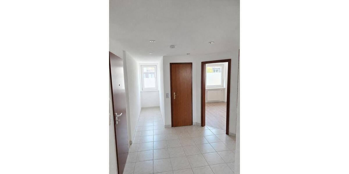 Dachgeschoßwohnung Essen Stadtbezirk VIII - 2 Zimmer, 60 m&sup2;, 540&euro; | Angebot:26489823
