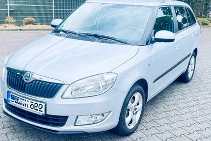 Skoda Fabia 110.950 km 4.450 &euro; Düsseldorf 40229