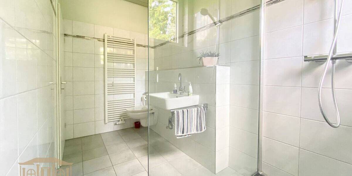Etagenwohnung Wuppertal Cronenberg - 3 Zimmer, 70 m&sup2;, 635&euro; | Angebot:26554186