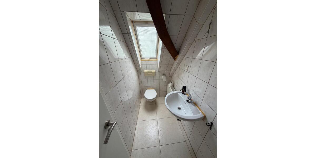 Dachgeschoßwohnung Ennepetal - 3 Zimmer, 106 m&sup2;, 900&euro; | Angebot:26614634