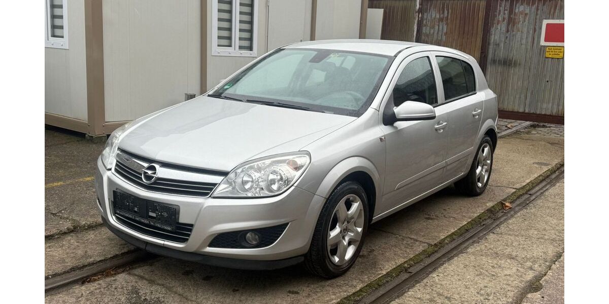 Opel Astra 99.000 km 3.490 &euro; Hattingen 45525