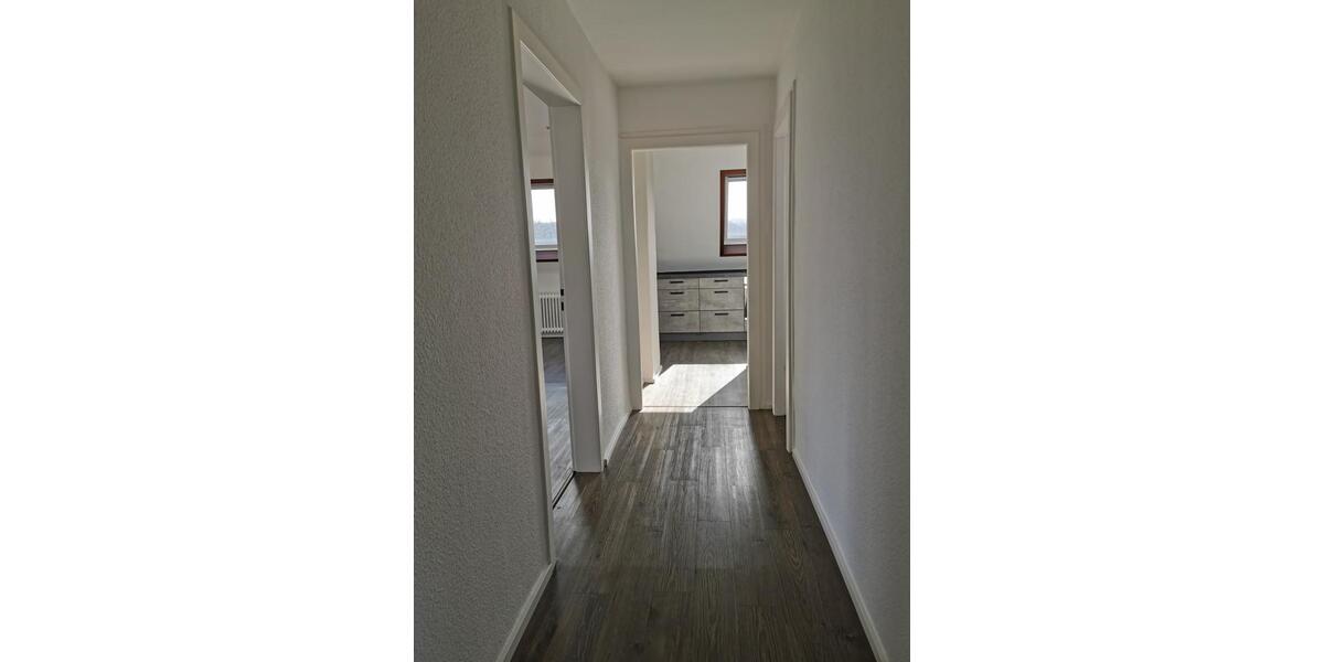 Dachgeschoßwohnung Remscheid Lüttringhausen - 2 Zimmer, 57 m&sup2;, 550&euro; | Angebot:25922819