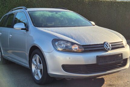 VW Golf 137.000 km 5.400 &euro; Essen 45356