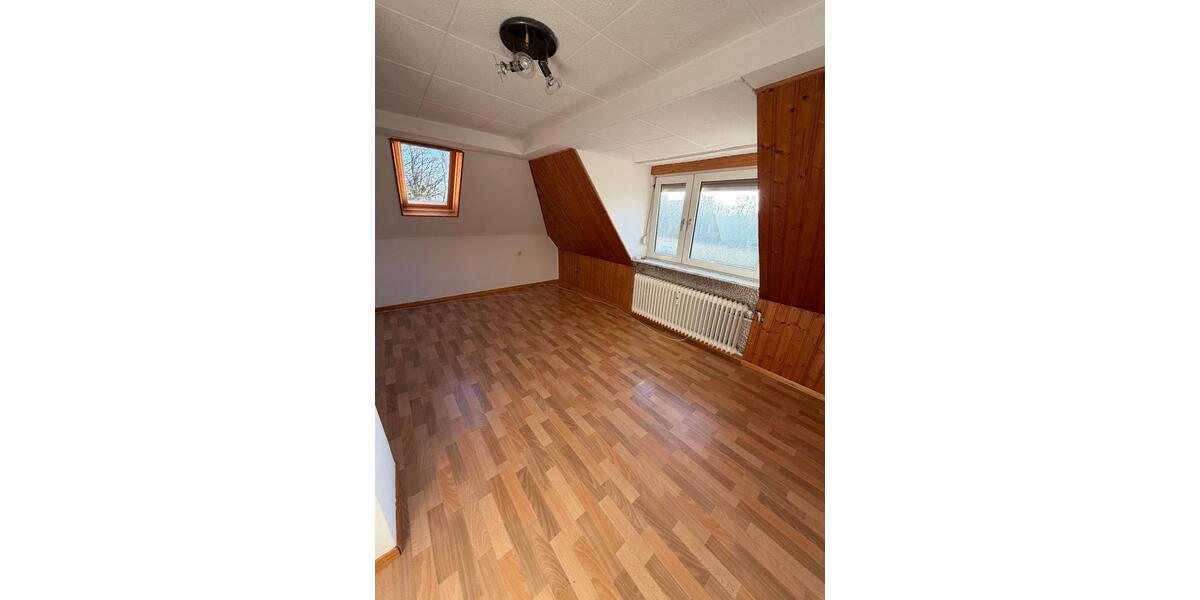 Dachgeschoßwohnung Bochum Eppendorf - 2 Zimmer, 55 m&sup2;, 565&euro; | Angebot:26543513