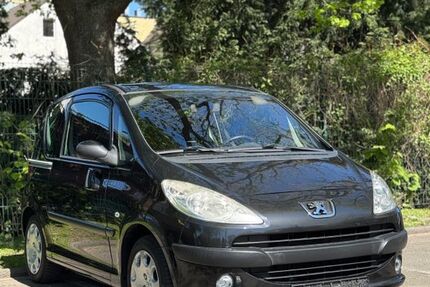 Peugeot 1007 45.000 km 3.600 &euro; Solingen 42651