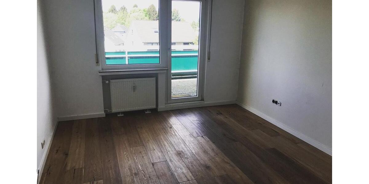 Etagenwohnung Solingen Burg - 2 Zimmer, 89 m&sup2;, 718&euro; | Angebot:25962725