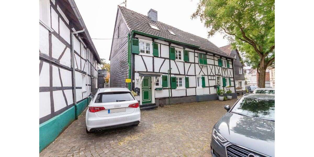 Einfamilienhaus Solingen Wald - 6 Zimmer, 110 m&sup2;, 134.000&euro; | Angebot:27327121