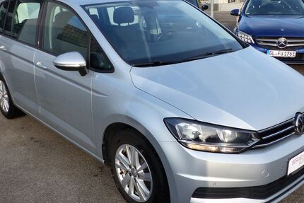 VW Touran 87.000 km 22.950 &euro; Solingen 42699