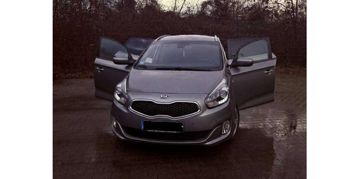 Kia Carens 141.000 km 6.890 &euro; Essen, Stadt 45326