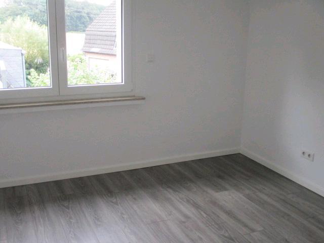 Etagenwohnung Leichlingen (Rheinland) - 4 Zimmer, 125 m&sup2;, 1.515&euro; | Angebot:26489886