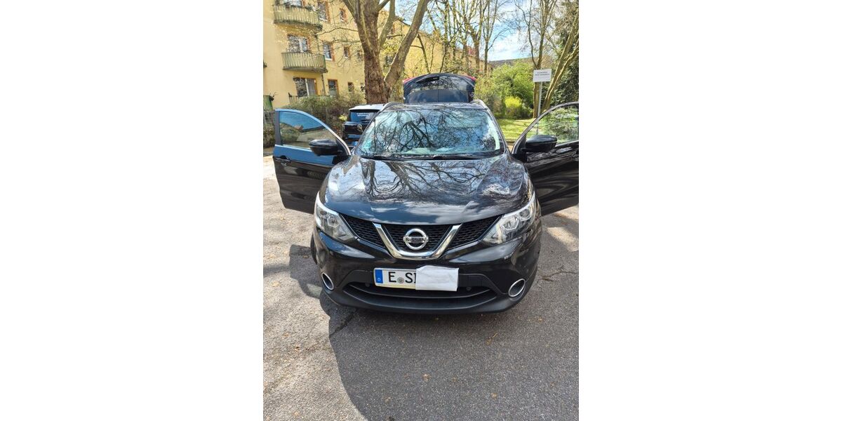 Nissan Qashqai 81.000 km 11.799 &euro; Essen 45359