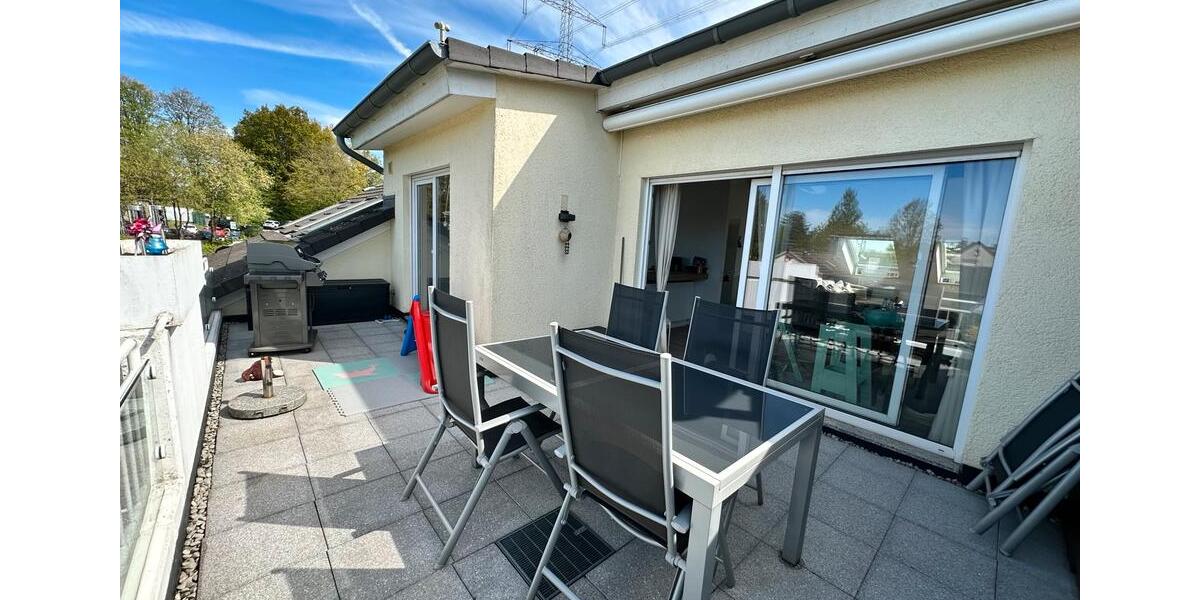 Dachgeschoßwohnung Solingen Burg - 4 Zimmer, 134 m&sup2;, 410.000&euro; | Angebot:26669530