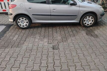 Peugeot 206 67.948 km 2.250 &euro; Herne 44651