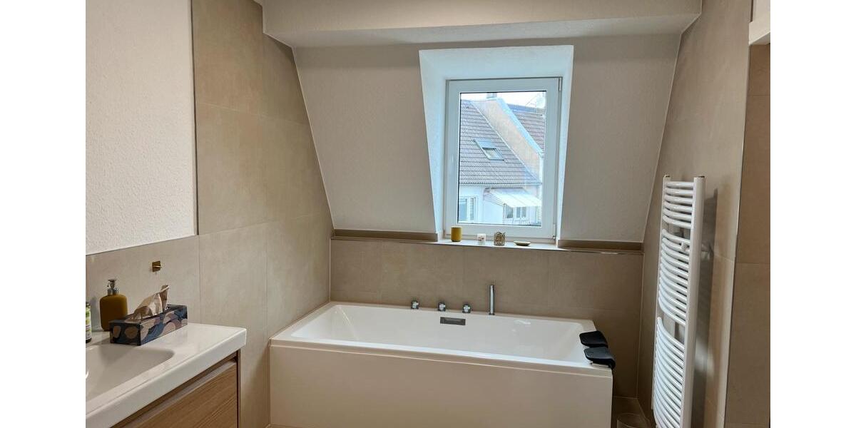 Etagenwohnung Essen Huttrop - 3 Zimmer, 85 m&sup2;, 1.450&euro; | Angebot:25987284