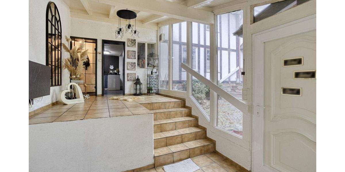 Außergewöhliches Anwesen mit mehreren Häusern mitten in der Natur - Einfamilienhaus Wipperfürth | Angebot:23973687