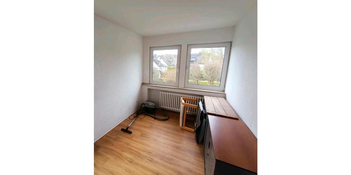 Etagenwohnung Ratingen Hösel - 3 Zimmer, 90 m&sup2;, 1.080&euro; | Angebot:26025001