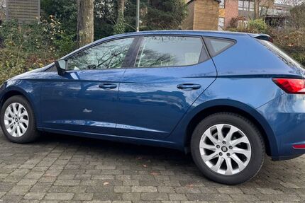 Seat Leon 82.000 km 13.750 &euro; Solingen 42653