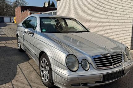 Mercedes-Benz CLK 200 211.000 km 3.000 &euro; Essen 45143