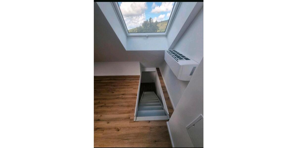 Dachgeschoßwohnung Wuppertal Lichtenplatz - 2 Zimmer, 80 m&sup2;, 940&euro; | Angebot:26483898