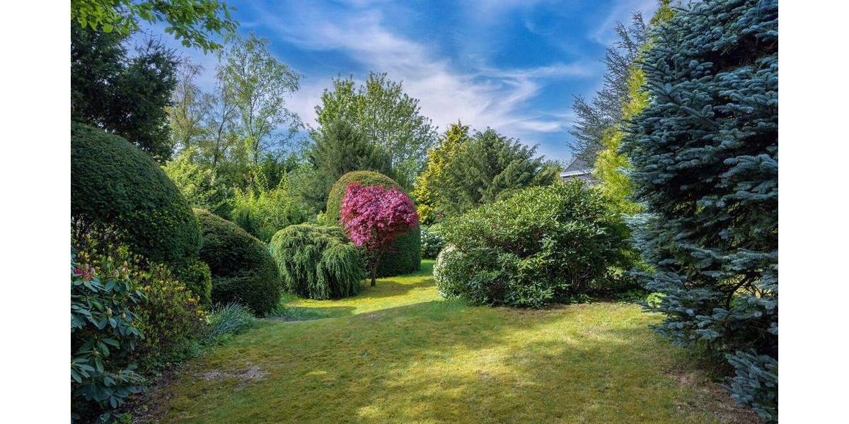 Einfamilienhaus Wuppertal Ronsdorf - 7 Zimmer, 230 m&sup2;, 670.000&euro; | Angebot:26656752