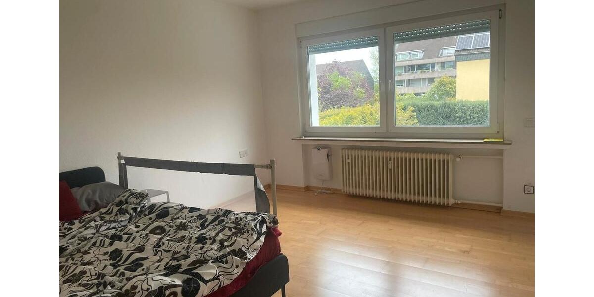 Etagenwohnung Ratingen Tiefenbroich - 3 Zimmer, 105 m&sup2;, 1.100&euro; | Angebot:26532618
