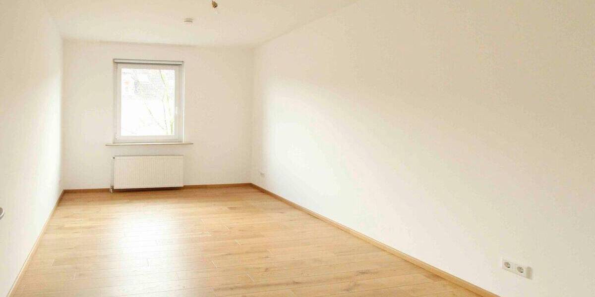 Etagenwohnung Düsseldorf Bilk - 3 Zimmer, 77 m&sup2;, 369.000&euro; | Angebot:25986022
