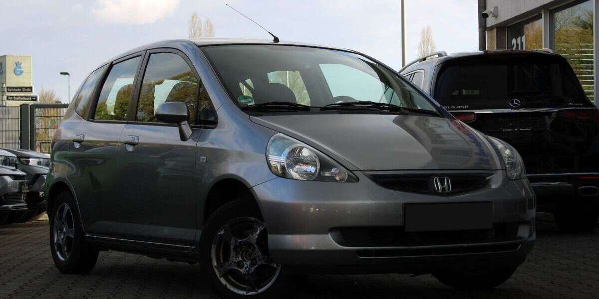 Honda Jazz 149.751 km 2.999 &euro; Düsseldorf 40625