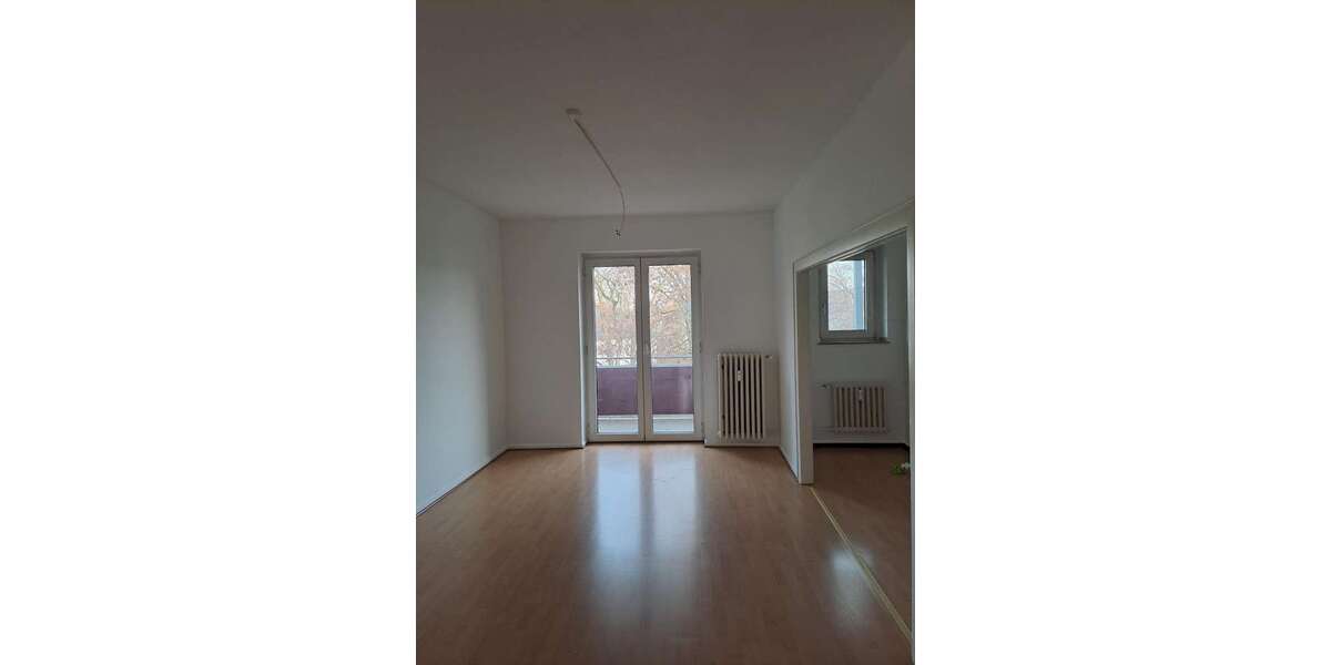Etagenwohnung Düsseldorf Rath - 2 Zimmer, 57 m&sup2;, 583&euro; | Angebot:26099572