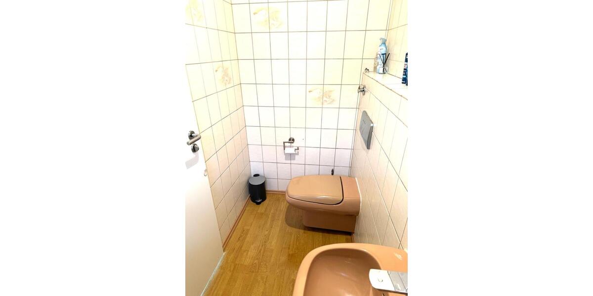 Einfamilienhaus Erkrath - 8 Zimmer, 228 m&sup2;, 599.000&euro; | Angebot:24310026