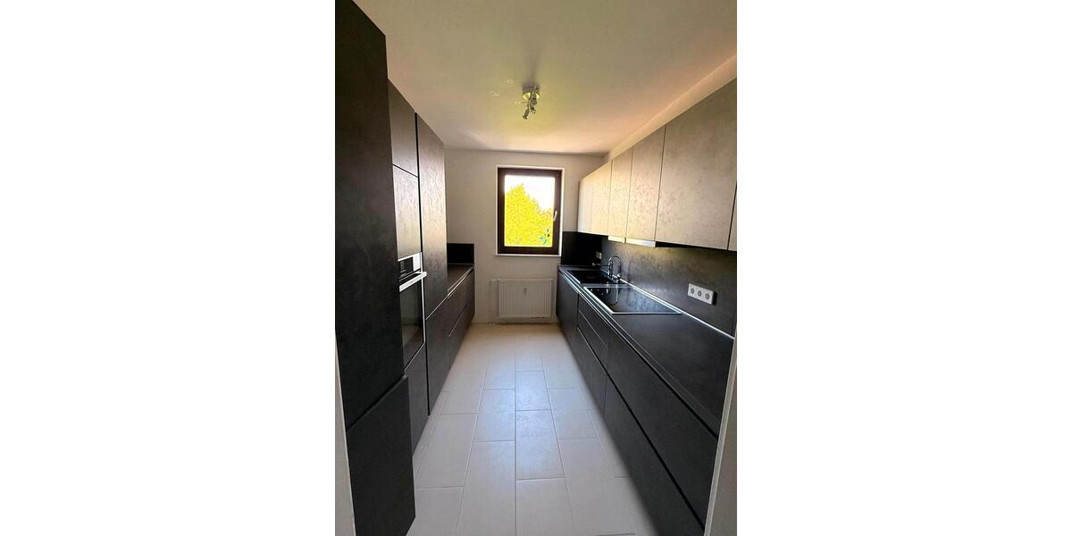 Etagenwohnung Düsseldorf Stadtbezirk 9 - 3 Zimmer, 85 m&sup2;, 1.245&euro; | Angebot:25180564