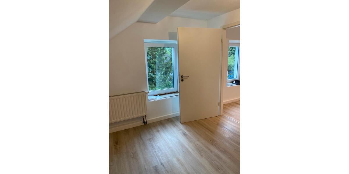 Dachgeschoßwohnung Halver - 3 Zimmer, 71 m&sup2;, 845&euro; | Angebot:26226661