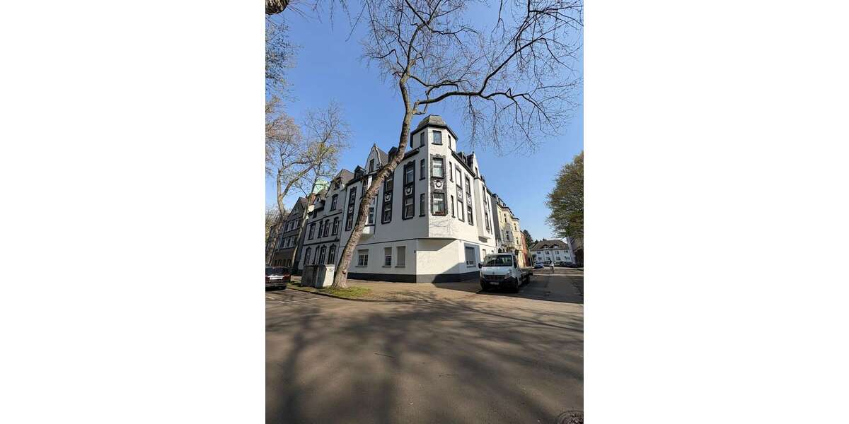 Etagenwohnung Gelsenkirchen Rotthausen - 5 Zimmer, 148 m&sup2;, 1.100&euro; | Angebot:25898406