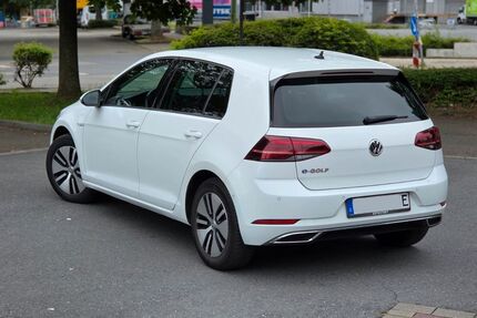 VW Golf 64.000 km 15.900 &euro; Essen 45357