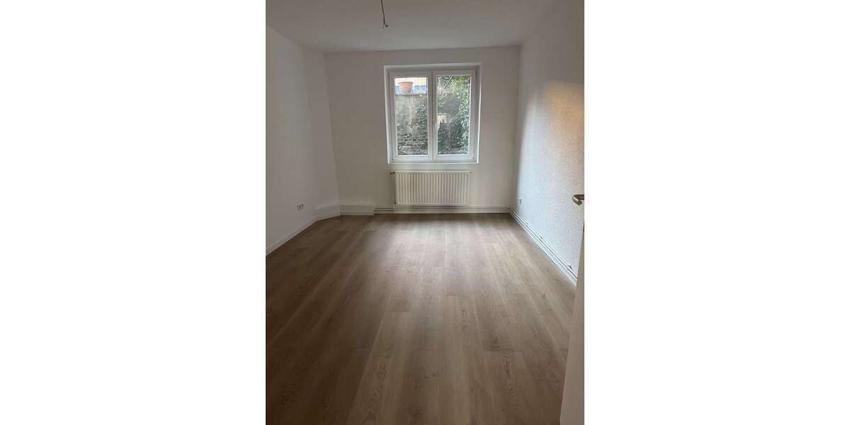 Etagenwohnung Wuppertal - 2.5 Zimmer, 70 m&sup2;, 675&euro; | Angebot:25783123