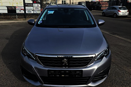 Peugeot 308 97.000 km 8.990 &euro; Gelsenkirchen 45884