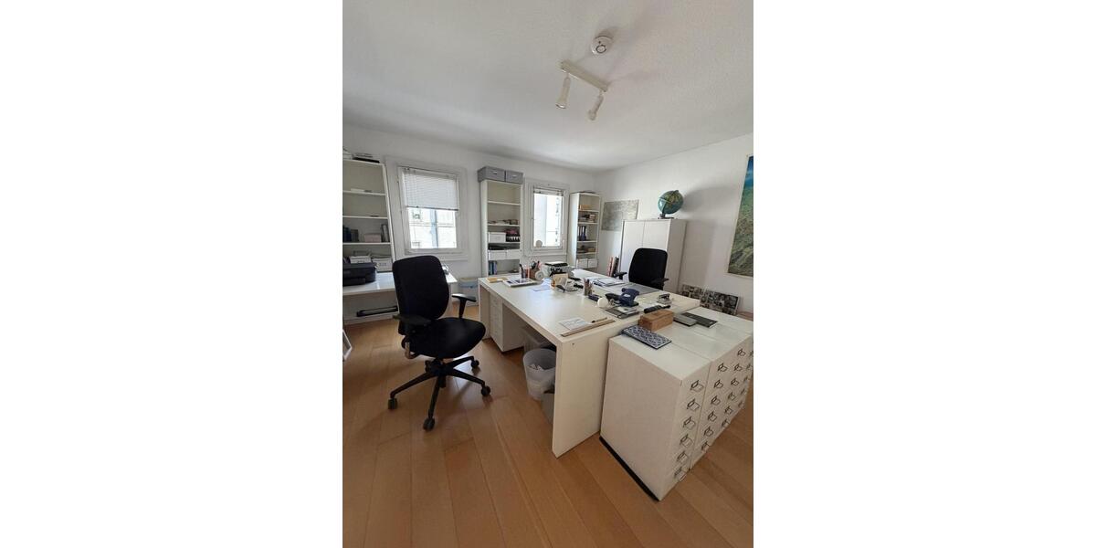 Einfamilienhaus Witten - 8 Zimmer, 220 m&sup2;, 1.850&euro; | Angebot:26621598