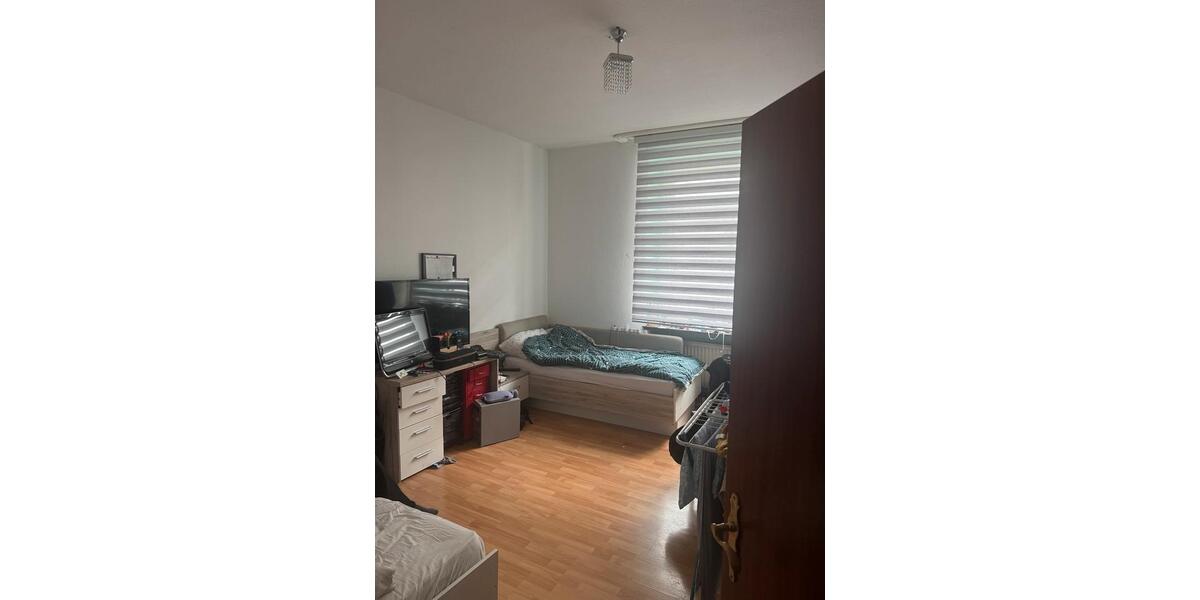 Etagenwohnung Remscheid - 4 Zimmer, 92 m&sup2;, 174.000&euro; | Angebot:26581891