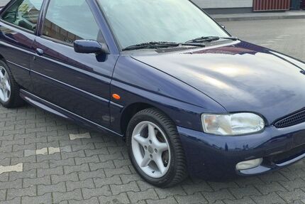 Ford Escort 128.500 km 18.490 &euro; Wuppertal 42275