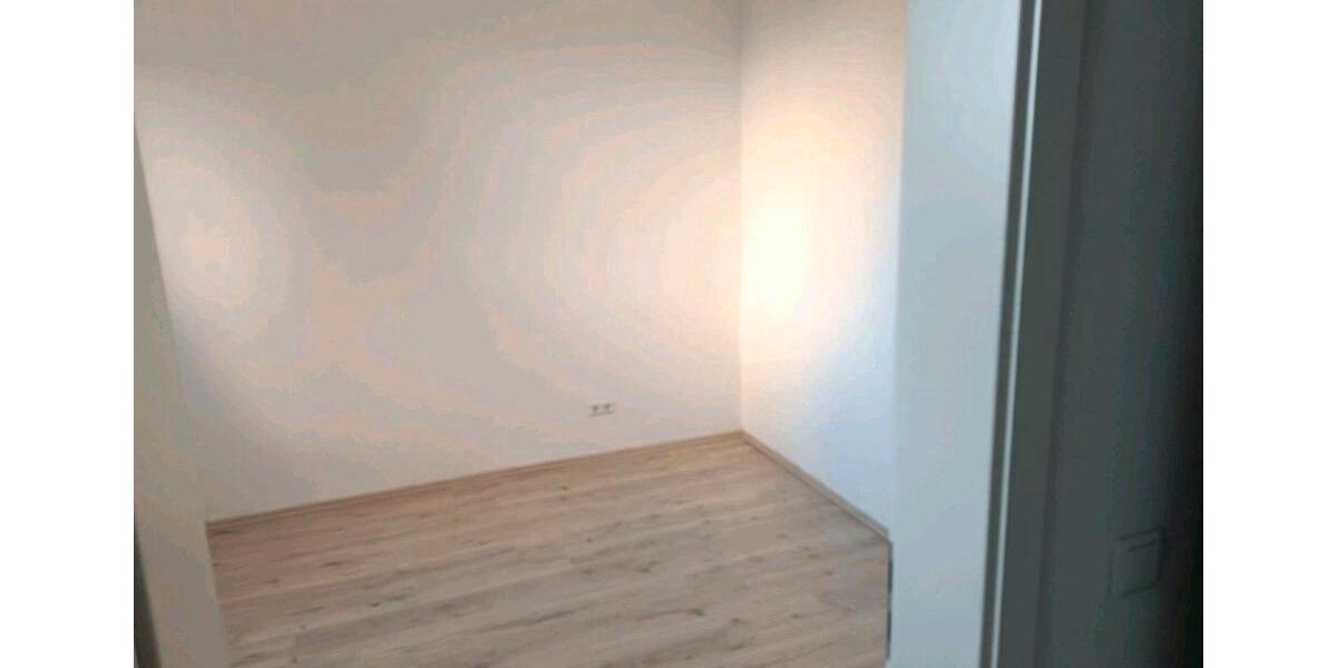 Erdgeschoßwohnung Solingen Ohligs - 4 Zimmer, 85 m&sup2;, 720&euro; | Angebot:25926355