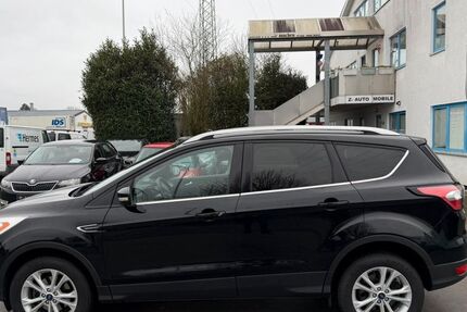 Ford Kuga 157.021 km 8.750 &euro; Hilden 40721