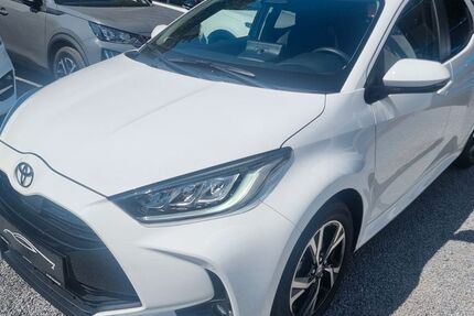 Toyota Yaris 13.815 km 19.750 &euro; Wuppertal 42109
