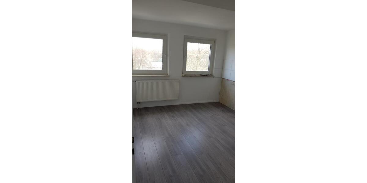 Dachgeschoßwohnung Gelsenkirchen Gelsenkirchen-Mitte - 4 Zimmer, 78 m&sup2;, 550&euro; | Angebot:26617907